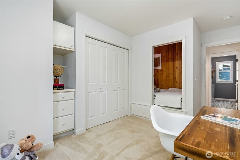 Property photo for 1406 218th Avenue NE, Sammamish photo 28