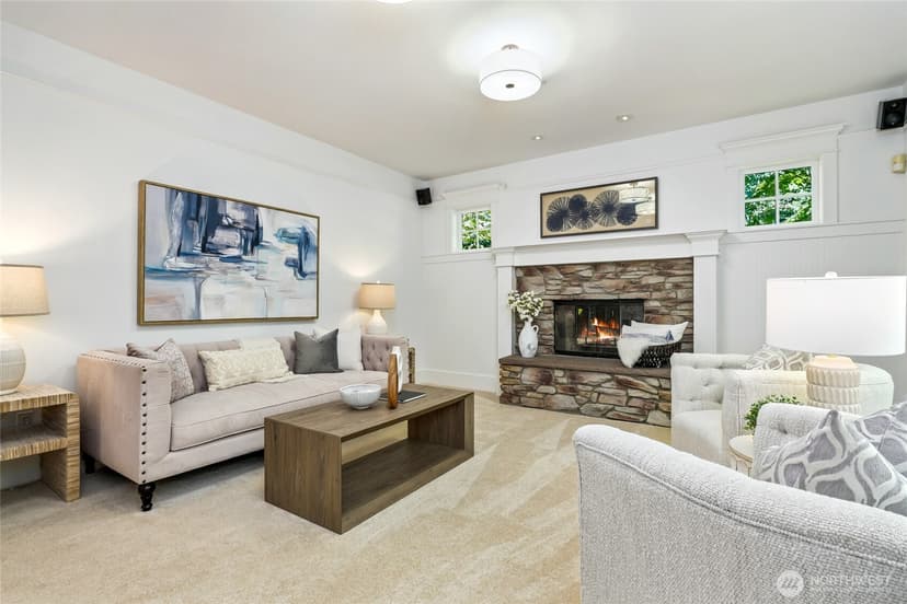 Property photo for 1406 218th Avenue NE, Sammamish photo 5