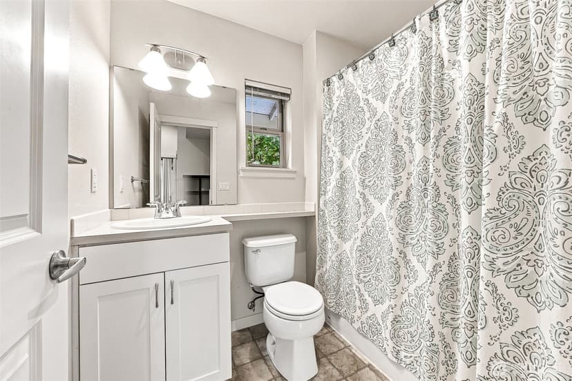 Property photo for 2156 Yakima Court, Tacoma photo 18