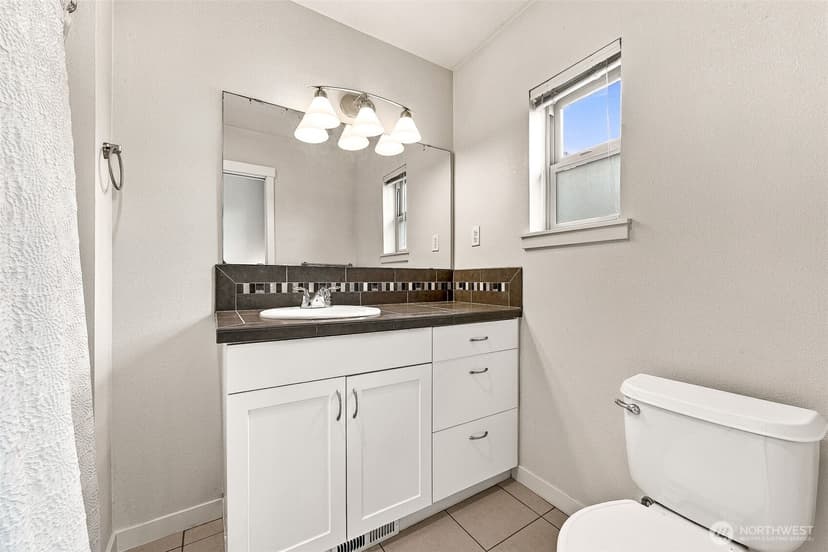 Property photo for 2156 Yakima Court, Tacoma photo 16