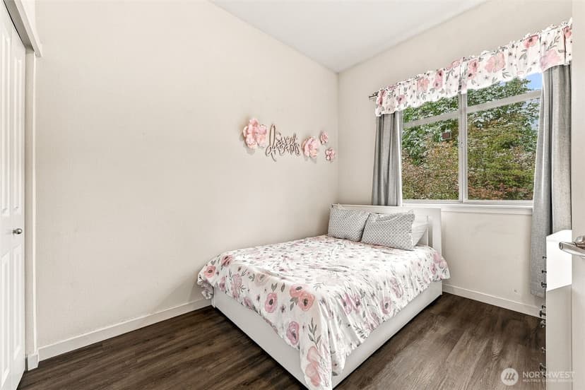 Property photo for 2156 Yakima Court, Tacoma photo 17