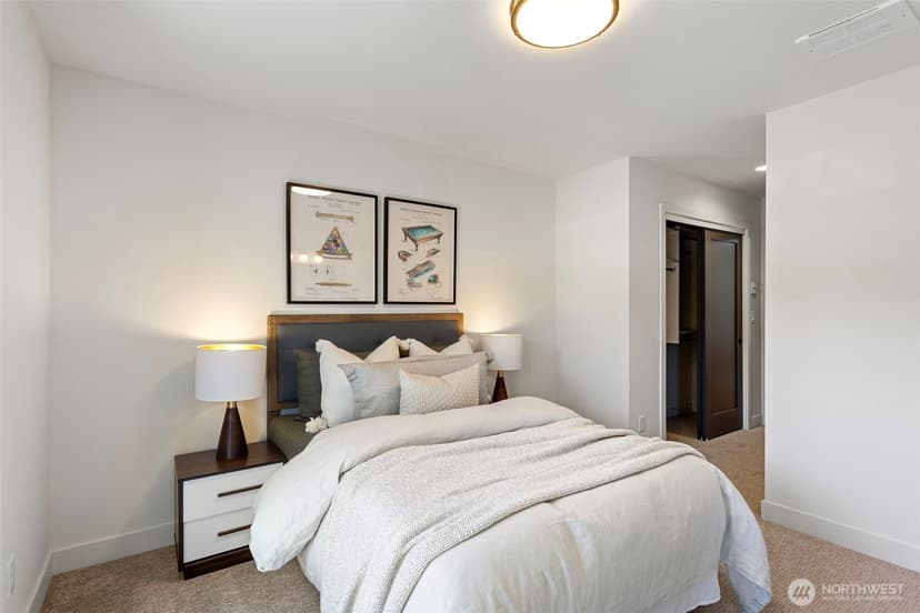 Property photo for 4430 Dayton Avenue N, Seattle photo 12