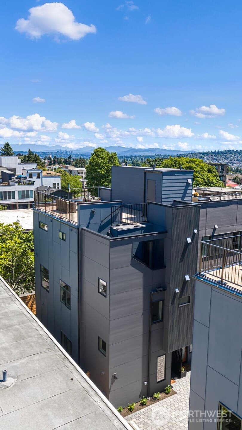 Property photo for 4430 Dayton Avenue N, Seattle