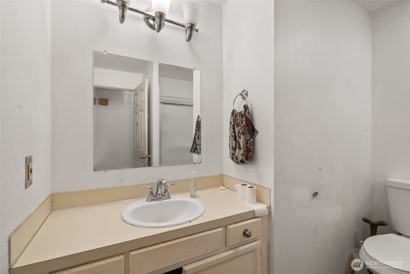 Property photo for 13708 SE 268th Street, Kent photo 9