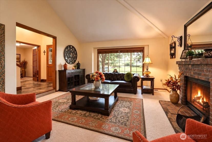 Property photo for 18316 Cedarbough Loop, Arlington photo 7