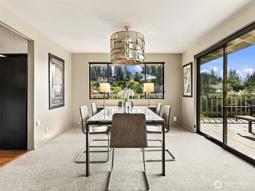 Property photo for 9355 NE 30th Street, Clyde Hill photo 10