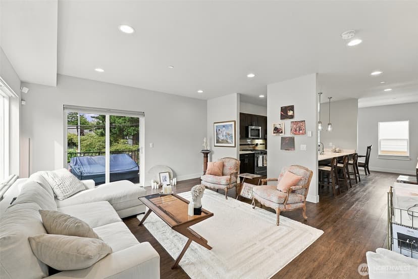 Property photo for 18234 73rd Avenue NE #103, Kenmore photo 4