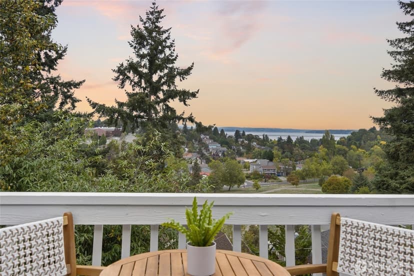Property photo for 3925 S Americus Street, Seattle photo 2