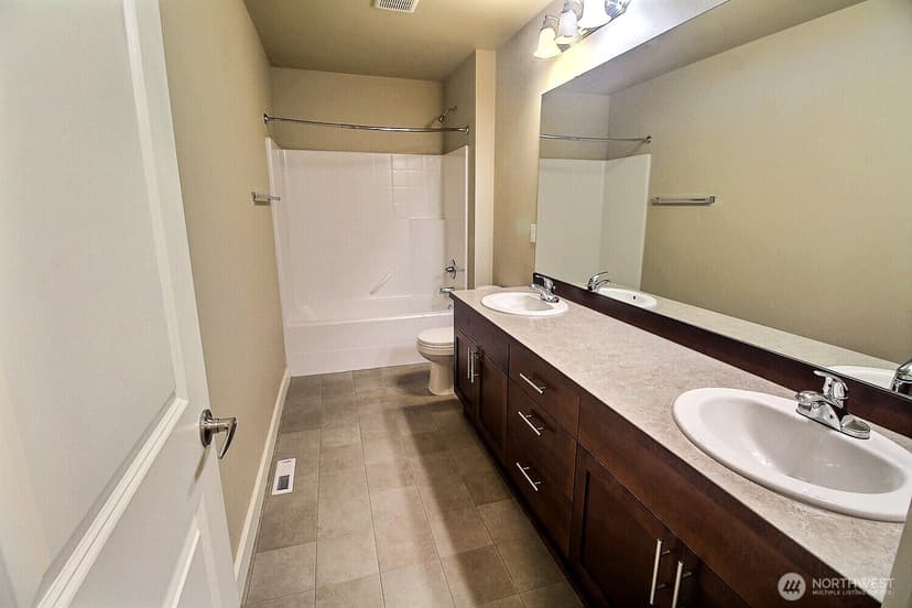 Property photo for 6321 Victoria Avenue SE, Auburn photo 20