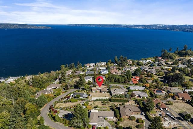 Property photo for 29860 Marine View Drive SW, Federal Way photo 3