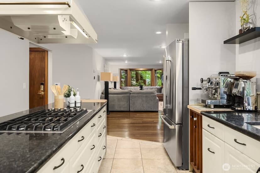 Property photo for 21422 SE 37th Street, Sammamish photo 9