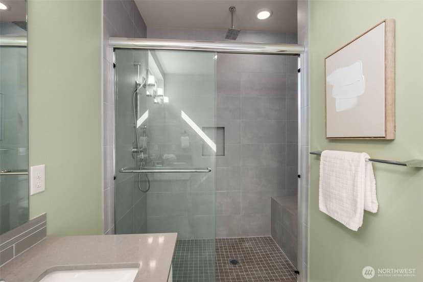 Property photo for 104 -A 19th E, Seattle photo 22