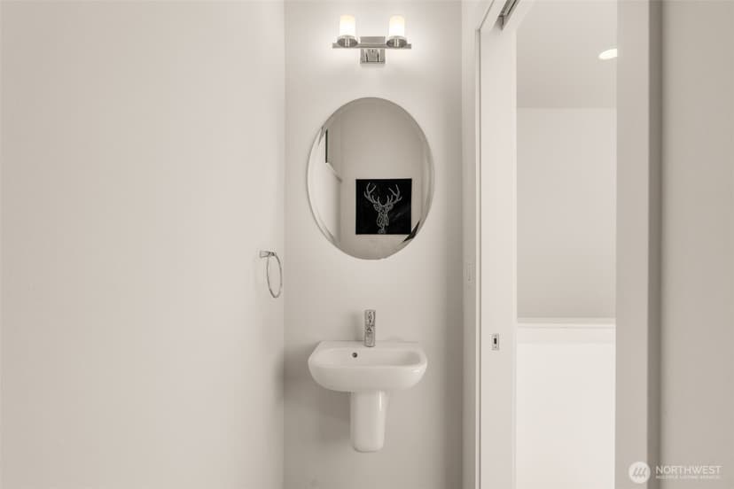 Property photo for 104 -A 19th E, Seattle photo 18