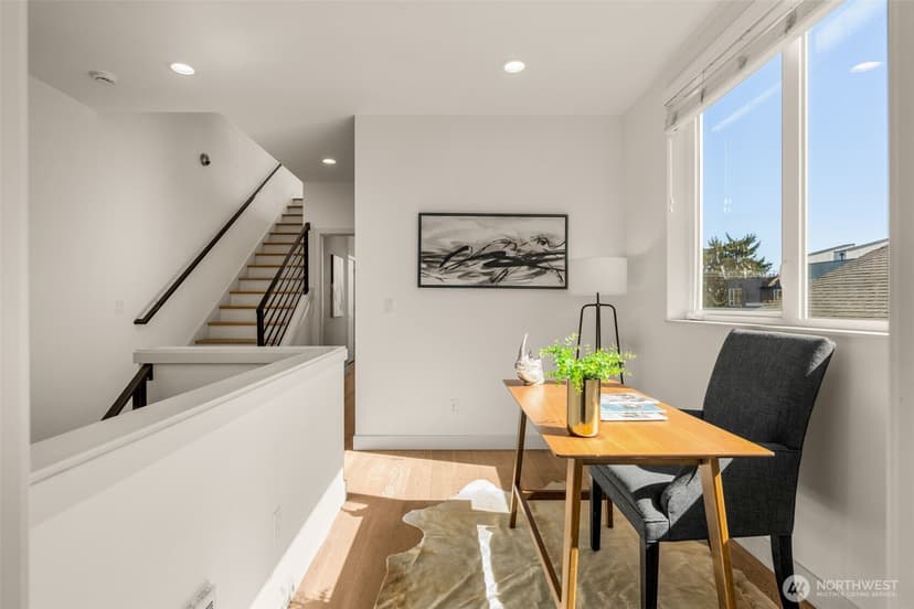 Property photo for 104 -A 19th E, Seattle photo 17