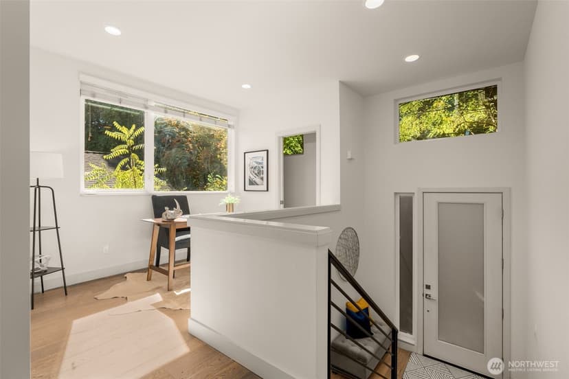 Property photo for 104 -A 19th E, Seattle photo 16
