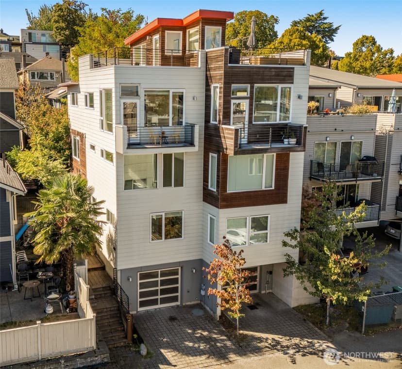 Property photo for 104 -A 19th E, Seattle