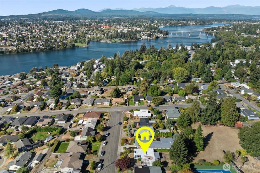 Property photo for 2124 E 17th Street, Bremerton photo 30