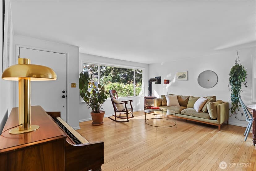 Property photo for 314 NW 44th Street, Seattle photo 3