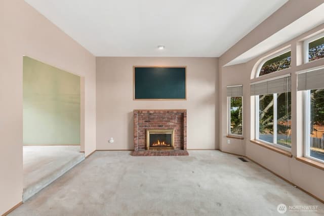 Property photo for 15928 Larch Way, Lynnwood photo 5