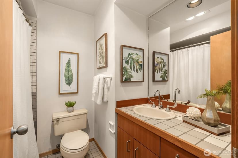 Property photo for 3200 Alki Avenue SW #201, Seattle photo 18