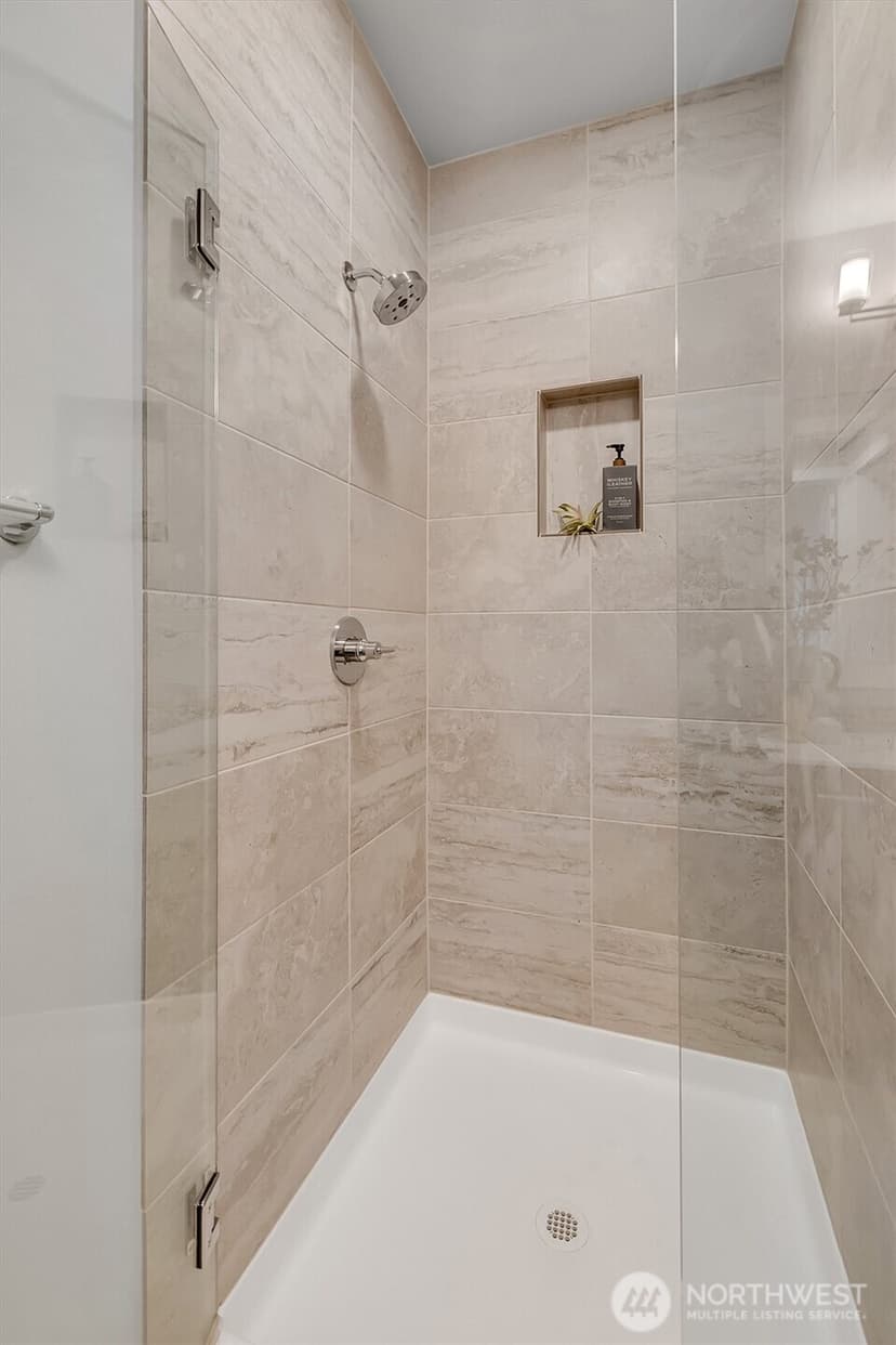 Property photo for 7788 126th Avenue SE, Newcastle photo 17