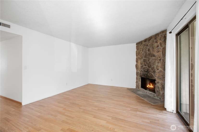 Property photo for 14510 124th Avenue NE #A7, Kirkland photo 6