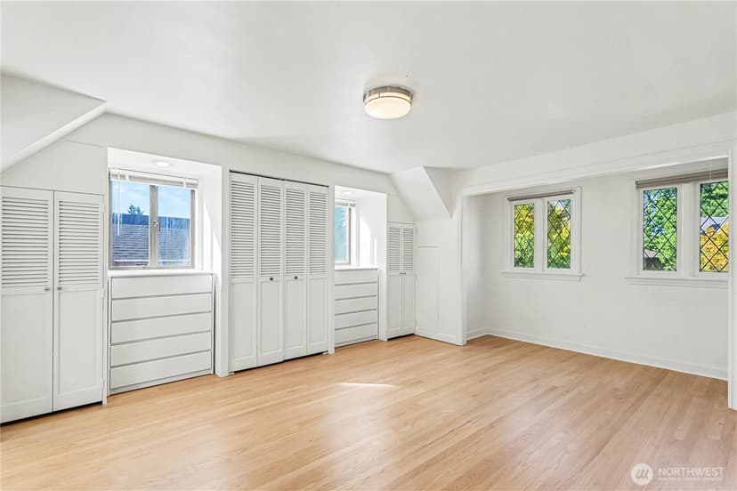 Property photo for 4530 51st Avenue NE, Seattle photo 20