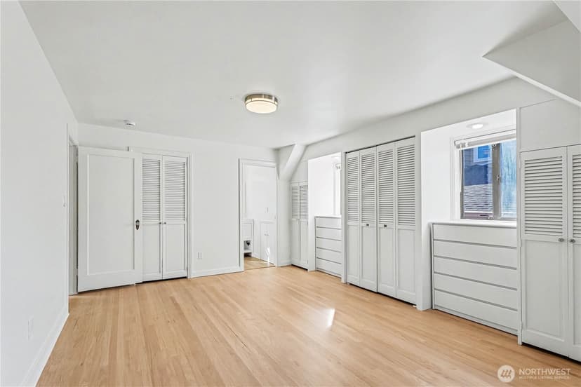 Property photo for 4530 51st Avenue NE, Seattle photo 19