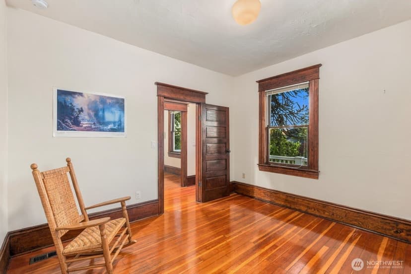 Property photo for 3426 12th Avenue W, Seattle photo 23