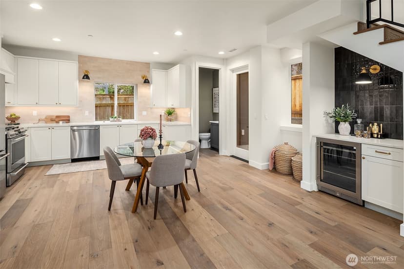 Property photo for 11418 NE 90th Street, Kirkland photo 6