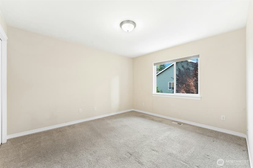 Property photo for 723 N 198th Street, Shoreline photo 20
