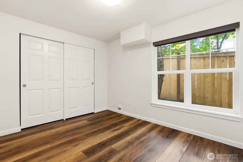 Property photo for 17520 12th Avenue NE #B, Shoreline photo 20