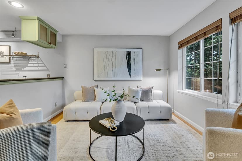 Property photo for 952 N 35th Street #102, Seattle photo 18
