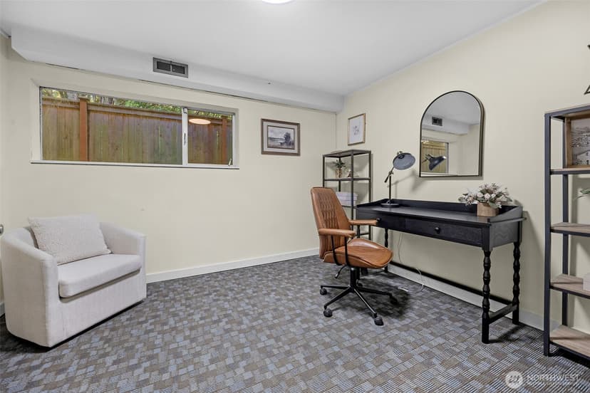 Property photo for 12521 2nd Avenue NE, Seattle photo 23