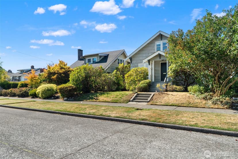 Property photo for 5021 36th Avenue SW, Seattle photo 30