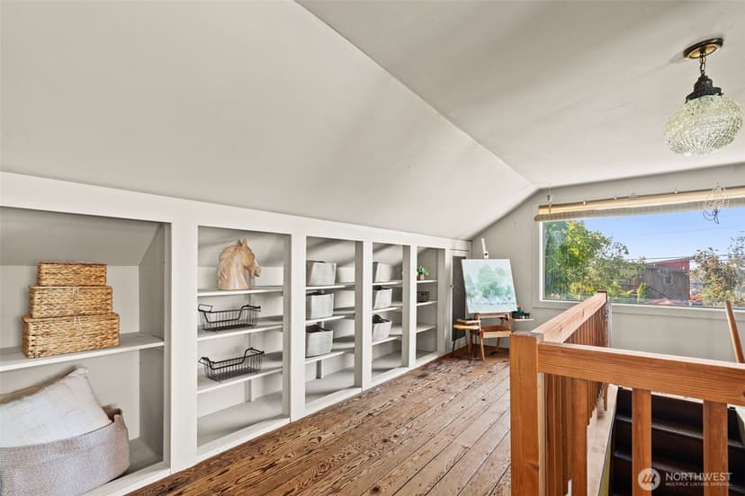 Property photo for 5021 36th Avenue SW, Seattle photo 19