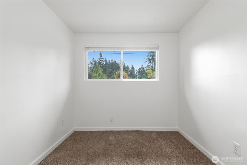 Property photo for 16458 NE 17th Place, Bellevue photo 18
