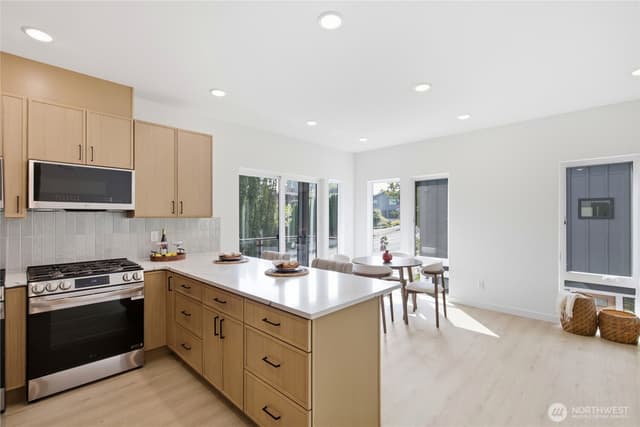 Property photo for 5718 NE 65th Street, Seattle