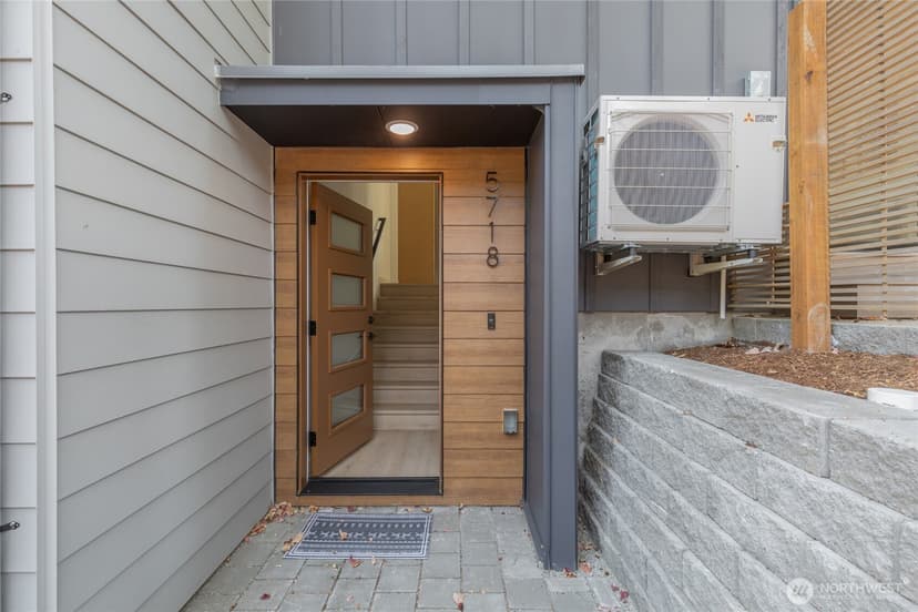 Property photo for 5718 NE 65th Street, Seattle photo 28