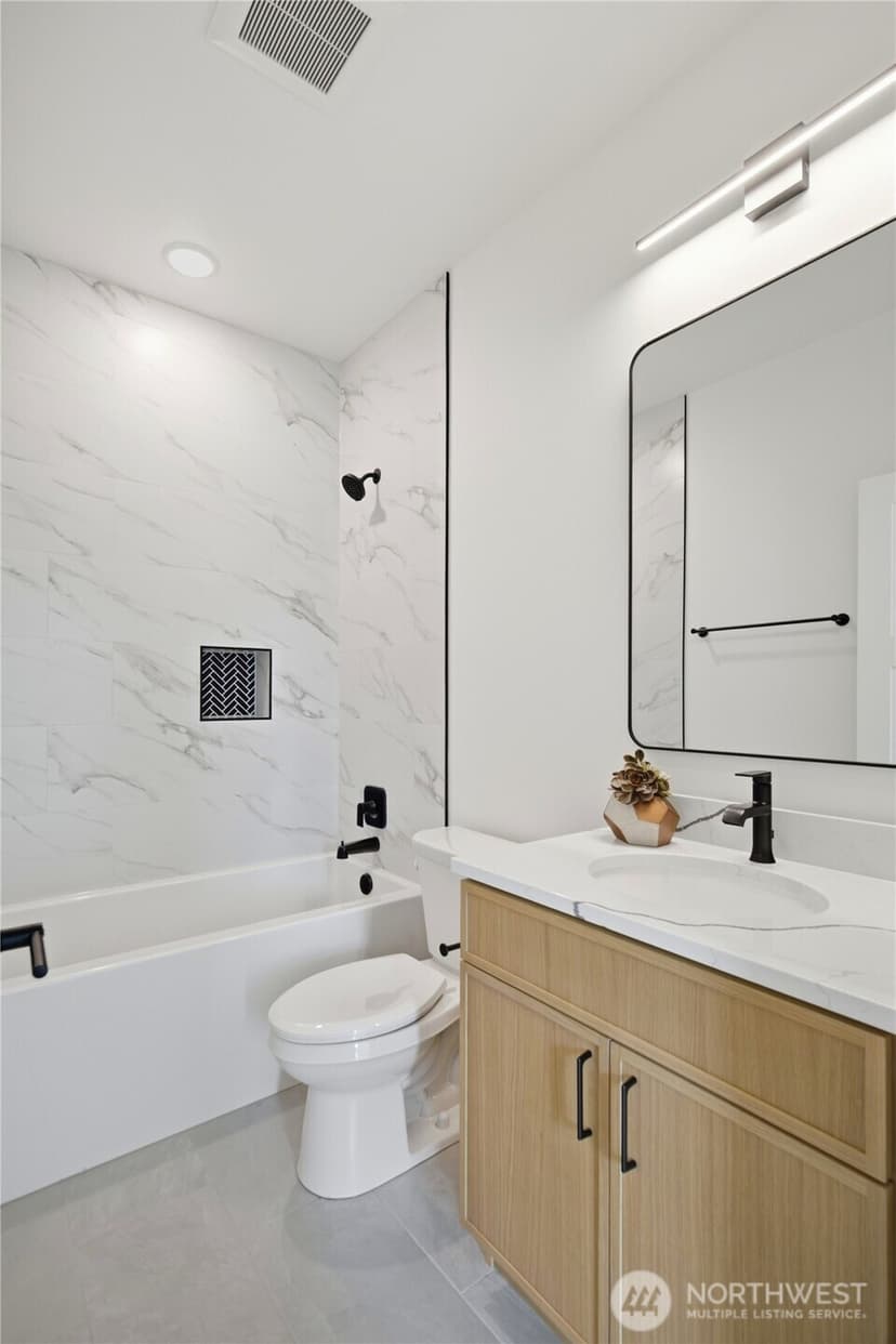 Property photo for 5718 NE 65th Street, Seattle photo 16