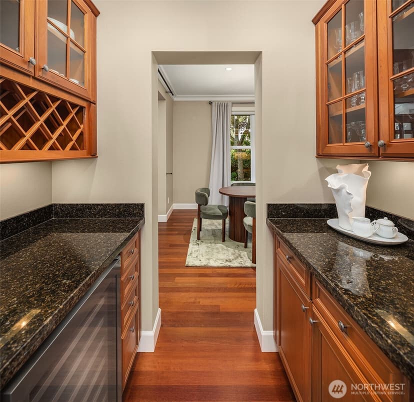Property photo for 605 11th Avenue, Kirkland photo 6