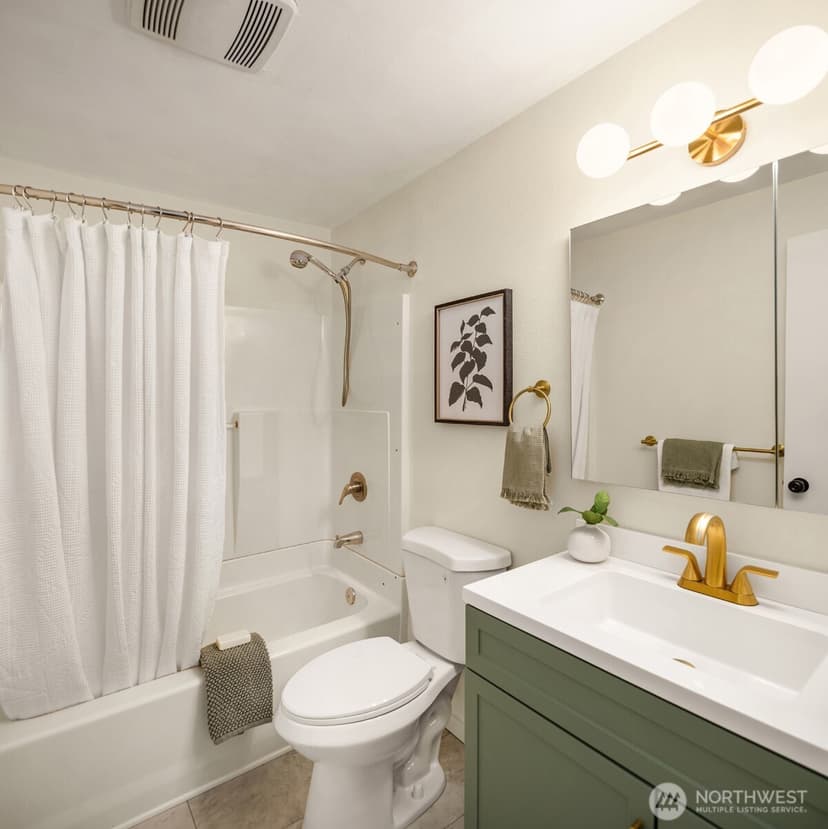 Property photo for 13515 121st Avenue NE, Kirkland photo 10