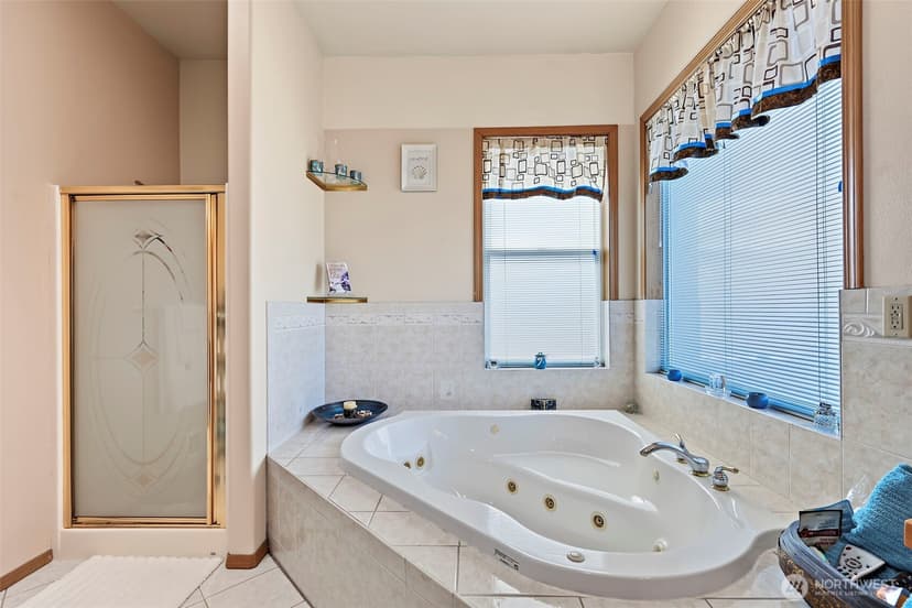 Property photo for 10821 Crestwood Drive S, Seattle photo 27