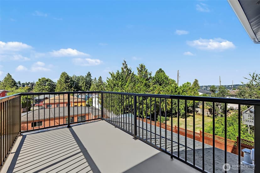 Property photo for 10821 Crestwood Drive S, Seattle photo 29