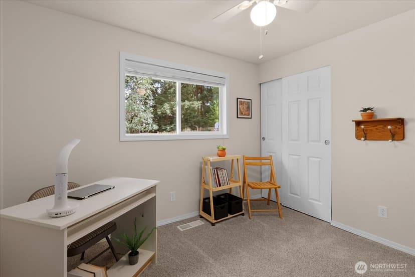 Property photo for 8512 NE 136th Street, Kirkland photo 14