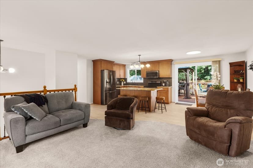 Property photo for 8512 NE 136th Street, Kirkland photo 10