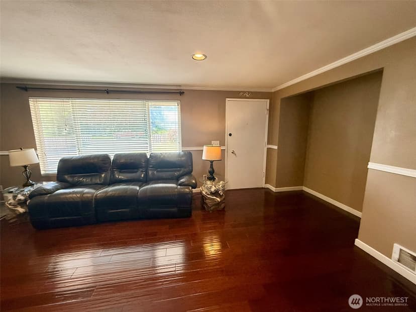 Property photo for 27120 121st Place SE, Kent photo 5