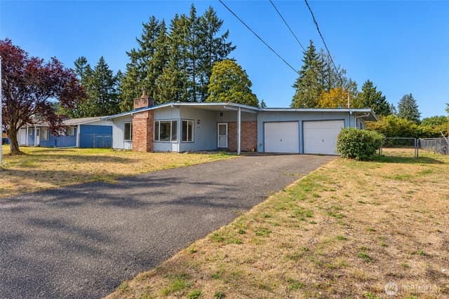 Property photo for 14208 Golden Given Rd E, Tacoma photo 3