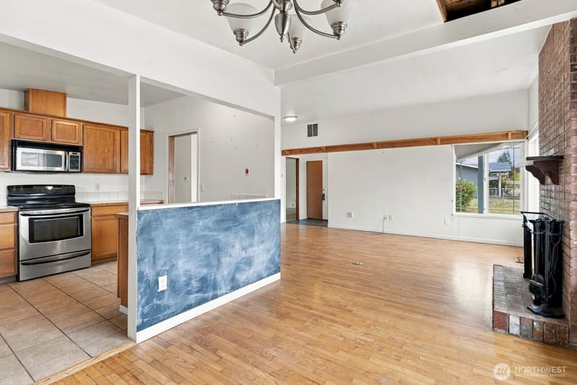 Property photo for 14208 Golden Given Rd E, Tacoma photo 10