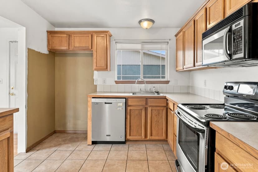 Property photo for 14208 Golden Given Rd E, Tacoma photo 12